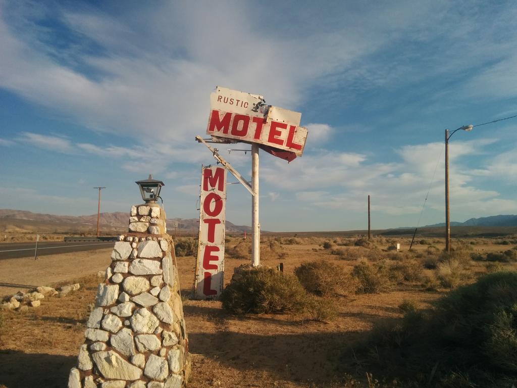 Rustic Oasis Motel Оланча Экстерьер фото